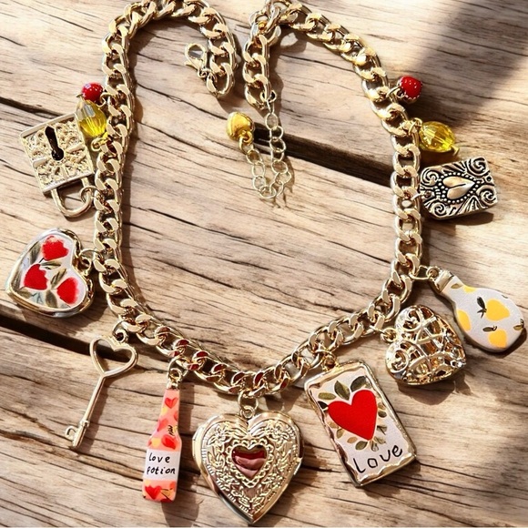 Gold toned charm necklace Love potion charms Lemons Hearts Tulips beautiful - Picture 14 of 17